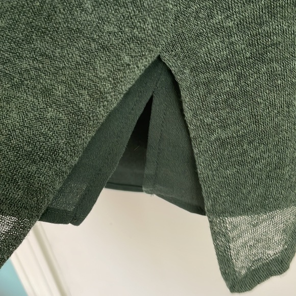 Simply Vera Wang two piece blouse - Picture 3 of 8